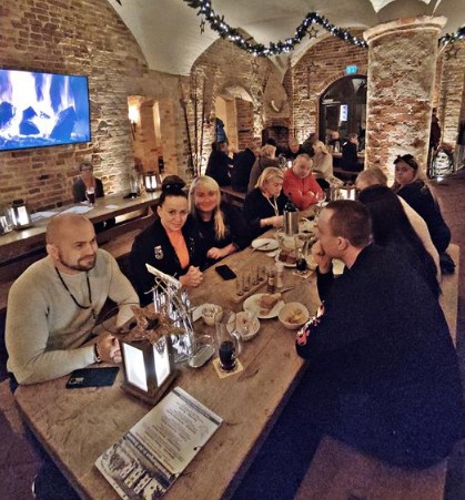Między nami sąsiadami