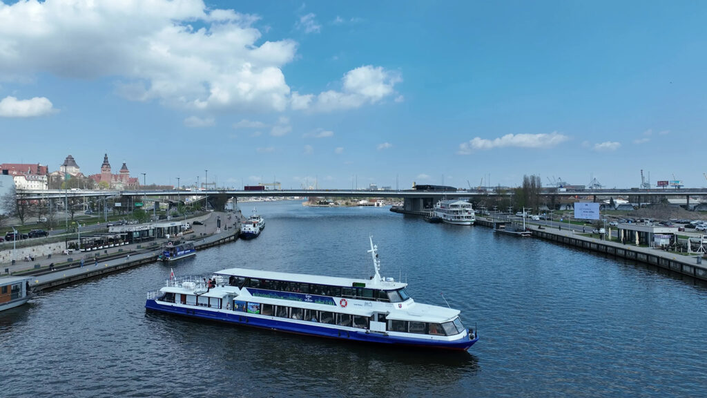 Tramwaj wodny ze Szczecina do Świnoujścia